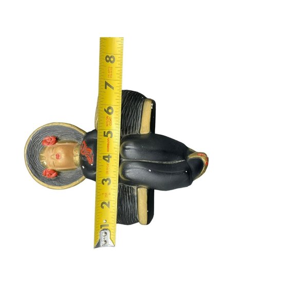 Vintage 1940s ABCO Chalkware Plaster Wall Plaque Asian Girl Hat Baskets Black - Picture 7 of 9